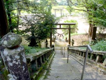 岡原霧島神社の階段